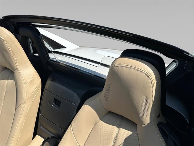 Photo of 2025 Snowflake White Pearl Mica Mazda MX-5 Miata RF