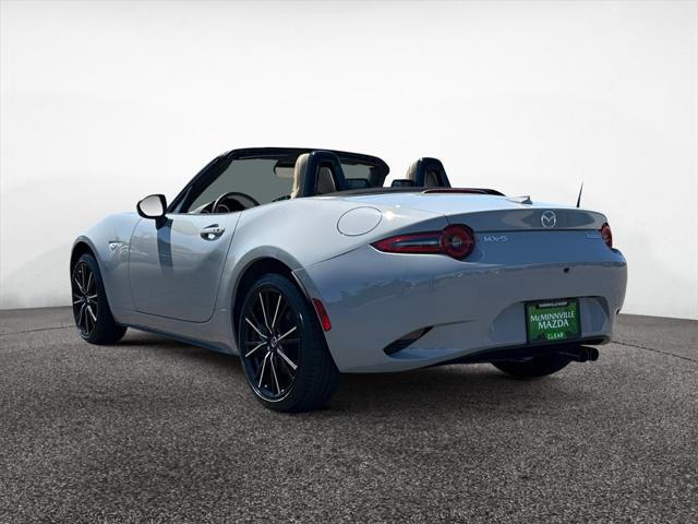 Photo of 2025 Aero Gray Metallic Mazda MX-5 Miata