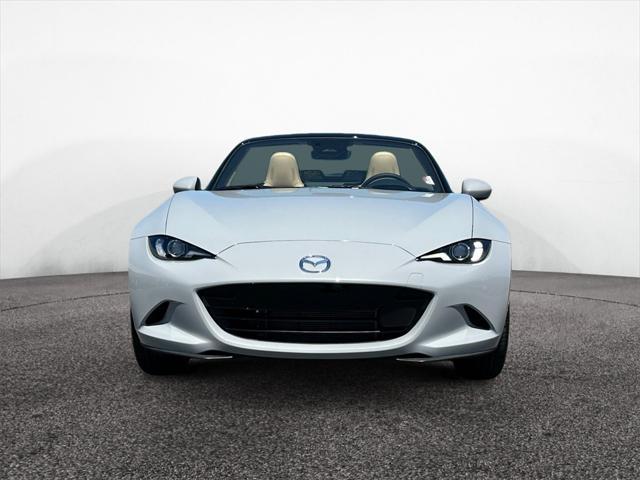 Photo of 2025 Aero Gray Metallic Mazda MX-5 Miata