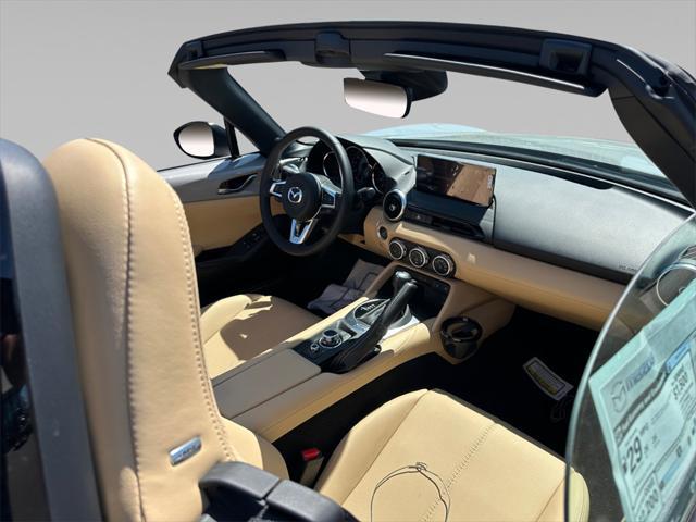 Photo of 2025 Aero Gray Metallic Mazda MX-5 Miata