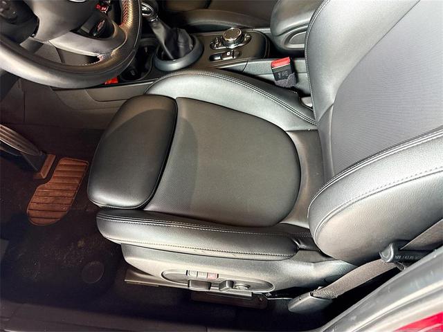 Photo of 2018 Chili Red MINI Countryman