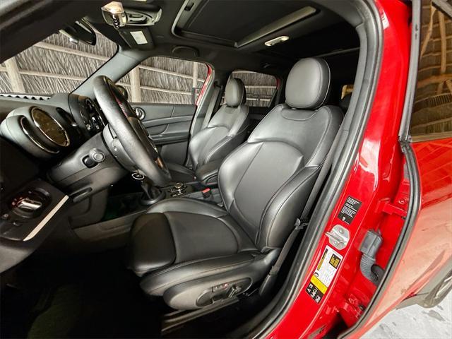 Photo of 2018 Chili Red MINI Countryman