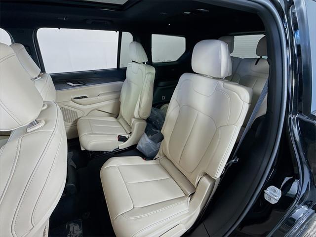 Photo of 2025 Diamond Jeep Grand Cherokee L