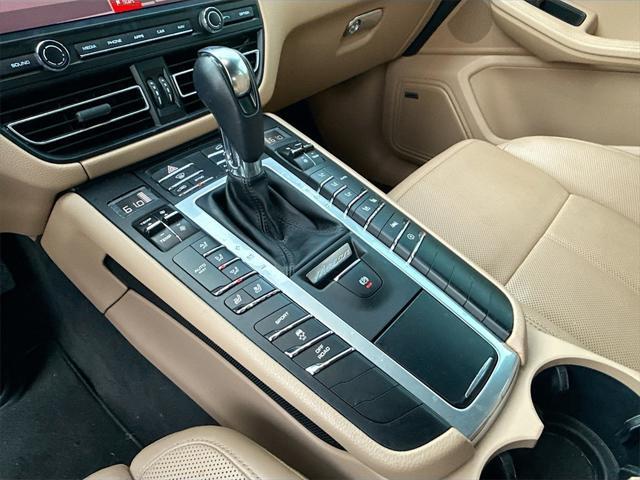 Photo of 2020 Black Porsche Macan