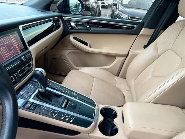 Photo of 2020 Black Porsche Macan