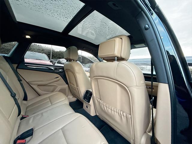 Photo of 2020 Black Porsche Macan