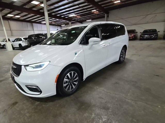 2022 Chrysler Pacifica Hybrid