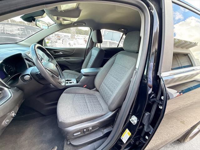 Photo of 2022 Mosaic Black Metallic Chevrolet Equinox
