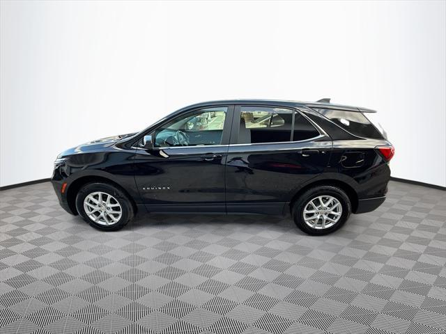 Photo of 2022 Mosaic Black Metallic Chevrolet Equinox