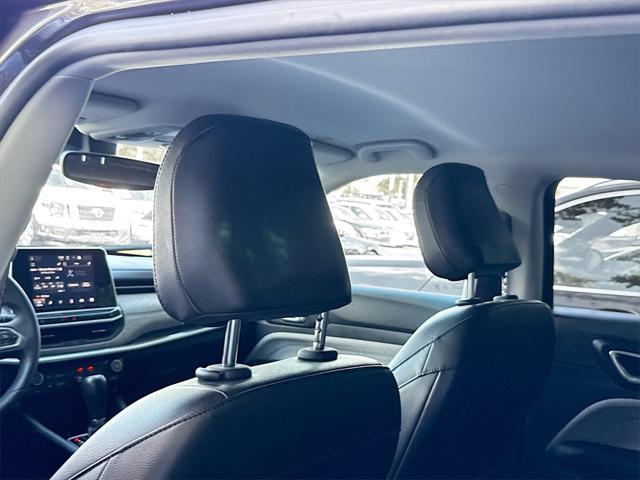 Photo of 2022 Granite Crystal Metallic Clearcoat Jeep Compass