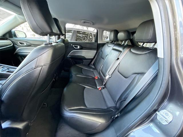 Photo of 2022 Granite Crystal Metallic Clearcoat Jeep Compass