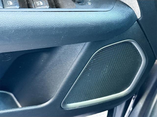 Photo of 2022 Granite Crystal Metallic Clearcoat Jeep Compass