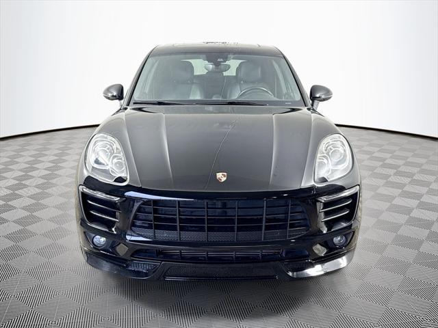 Photo of 2018 Black Porsche Macan