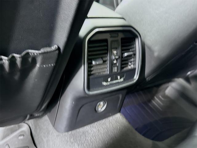 Photo of 2018 Black Porsche Macan