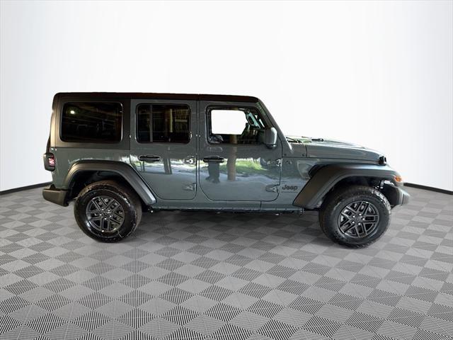 Photo of 2025 Anvil Clearcoat Jeep Wrangler