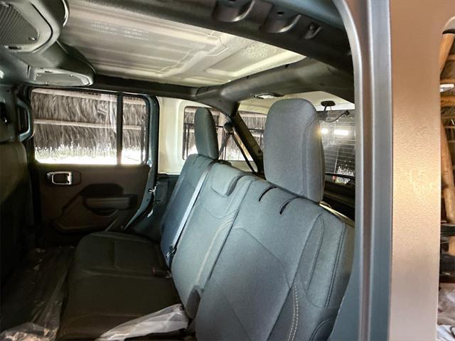 Photo of 2025 Anvil Clearcoat Jeep Wrangler