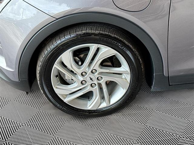 Photo of 2023 Gray Ghost Metallic Chevrolet Bolt EV