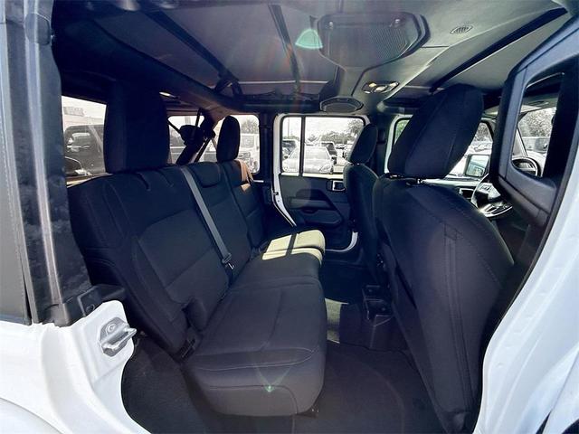 Photo of 2018 Bright White Clearcoat Jeep Wrangler Unlimited