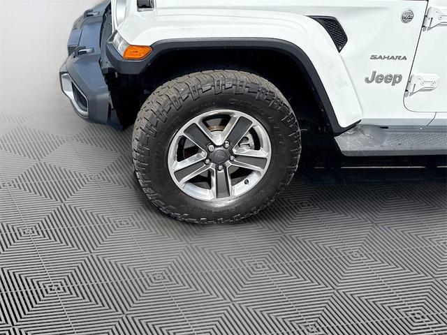 Photo of 2018 Bright White Clearcoat Jeep Wrangler Unlimited