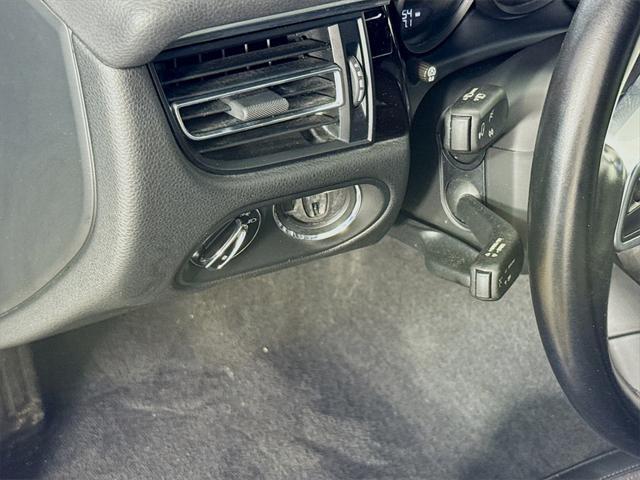 Photo of 2021 Black Porsche Macan