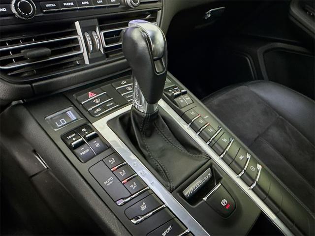 Photo of 2021 Black Porsche Macan
