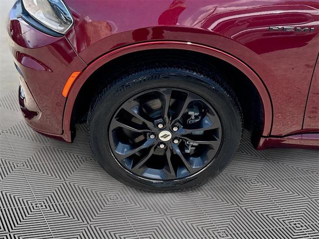 Photo of 2022 Octane Red Pearlcoat Dodge Durango