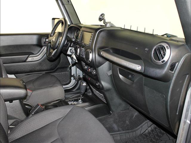 Photo of 2018 Billet Silver Metallic Clearcoat Jeep Wrangler JK Unlimited