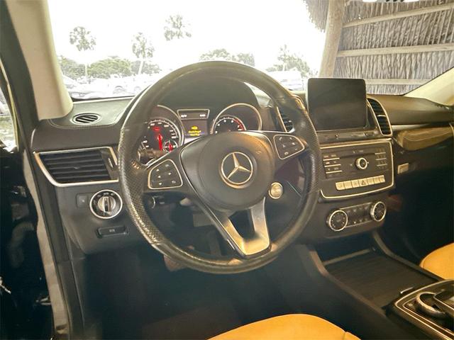 Photo of 2019 Black Mercedes-Benz GLS 450