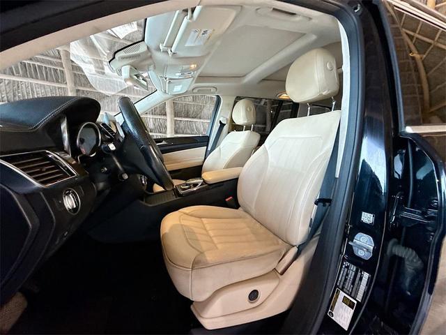 Photo of 2019 Black Mercedes-Benz GLS 450