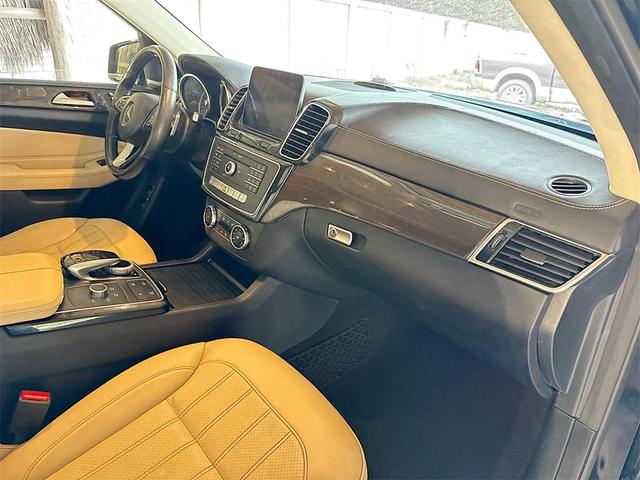 Photo of 2019 Black Mercedes-Benz GLS 450