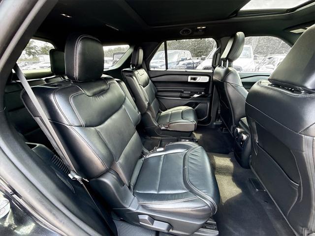 Photo of 2021 Black Metallic Ford Explorer