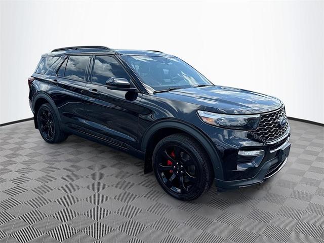 Photo of 2021 Black Metallic Ford Explorer