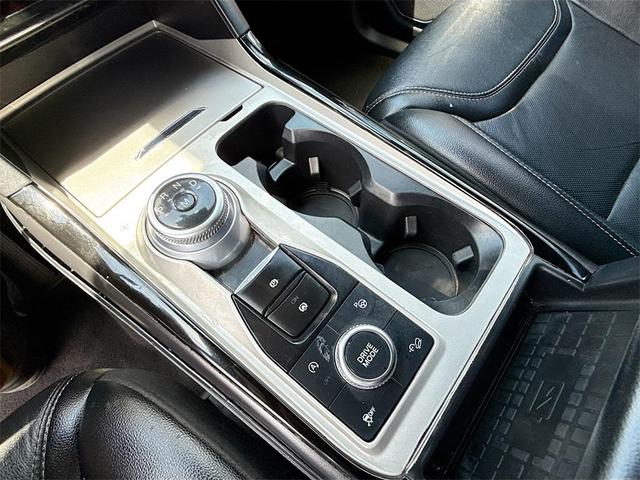 Photo of 2021 Black Metallic Ford Explorer