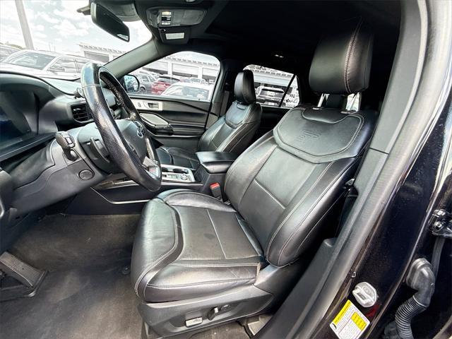 Photo of 2021 Black Metallic Ford Explorer