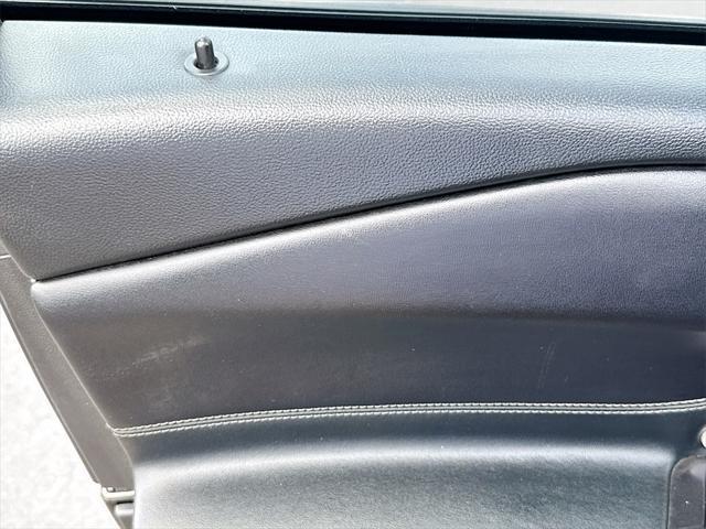 Photo of 2021 Black Metallic Ford Explorer