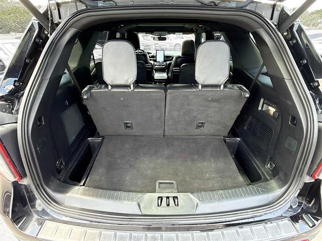 Photo of 2021 Black Metallic Ford Explorer