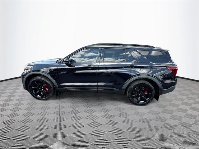 Photo of 2021 Black Metallic Ford Explorer