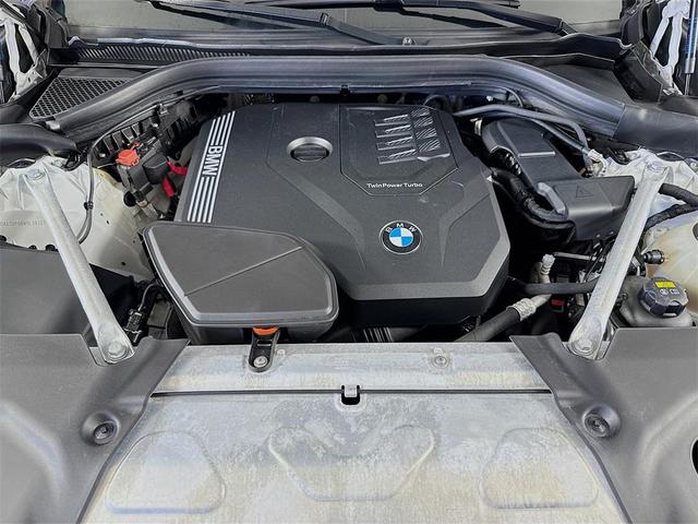 Photo of 2022 Mineral White Metallic BMW X3
