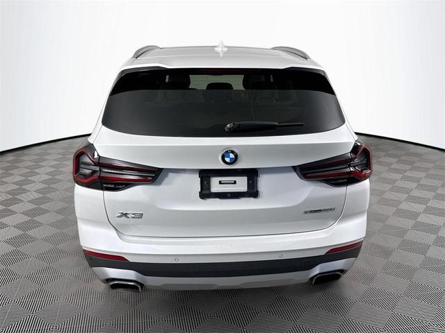 Photo of 2022 Mineral White Metallic BMW X3