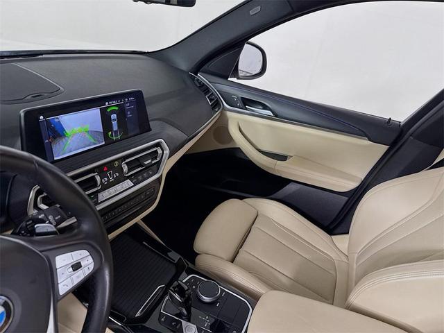 Photo of 2022 Mineral White Metallic BMW X3