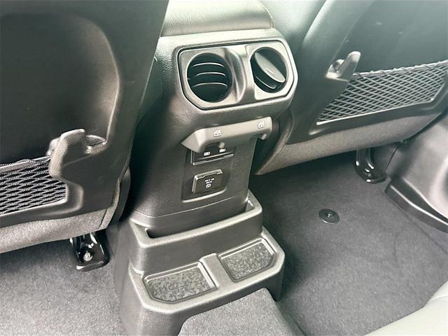 Photo of 2025 Granite Crystal Metallic Clearcoat Jeep Wrangler