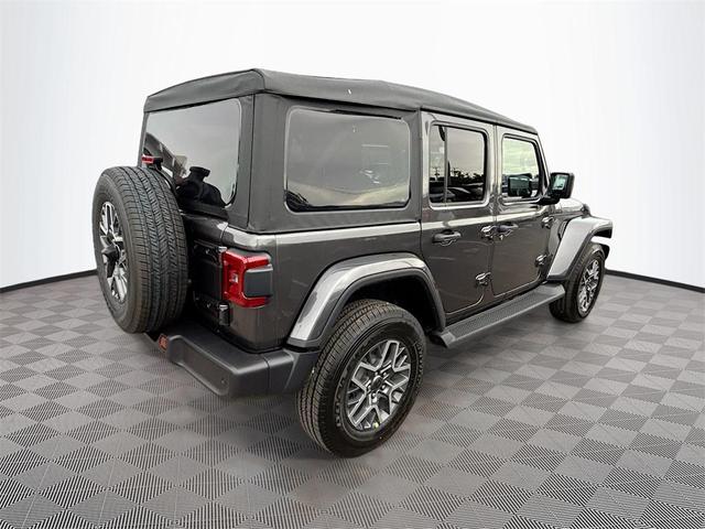 Photo of 2025 Granite Crystal Metallic Clearcoat Jeep Wrangler
