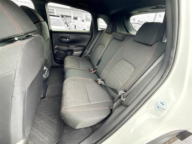 Photo of 2025 Platinum White Pearl Honda HR-V
