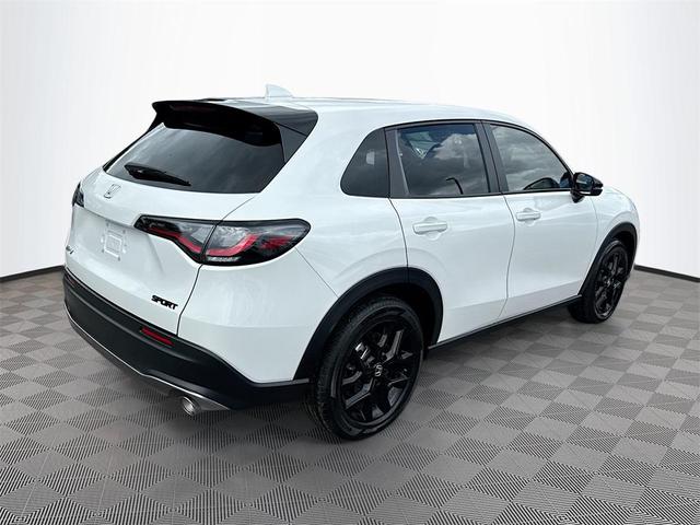 Photo of 2025 Platinum White Pearl Honda HR-V