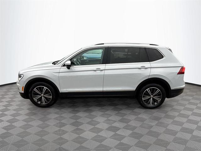 Photo of 2018 White Silver Volkswagen Tiguan