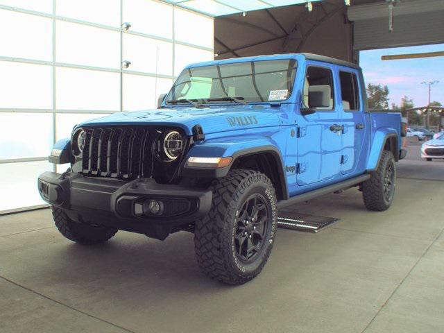 Photo of 2022 Hydro Blue Pearlcoat Jeep Gladiator