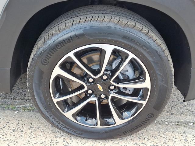 Photo of 2024 Sterling Gray Metallic Chevrolet Trailblazer