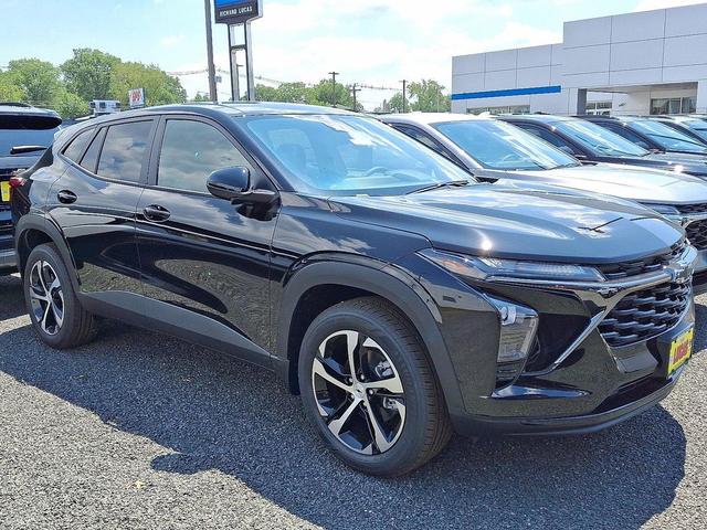 Photo of 2025 Mosaic Black Metallic Chevrolet Trax