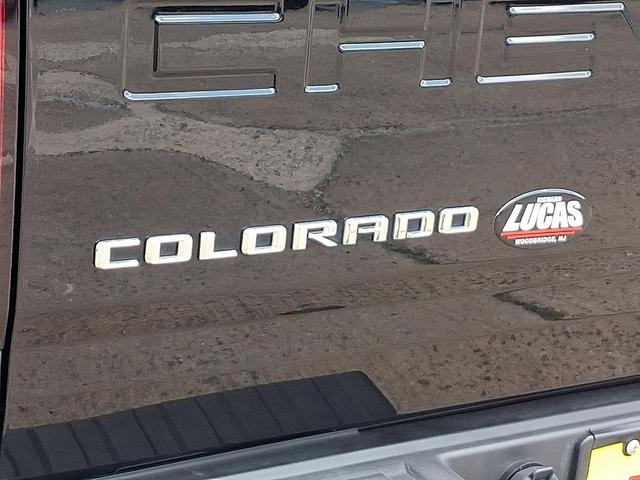 Photo of 2022 Black Chevrolet Colorado