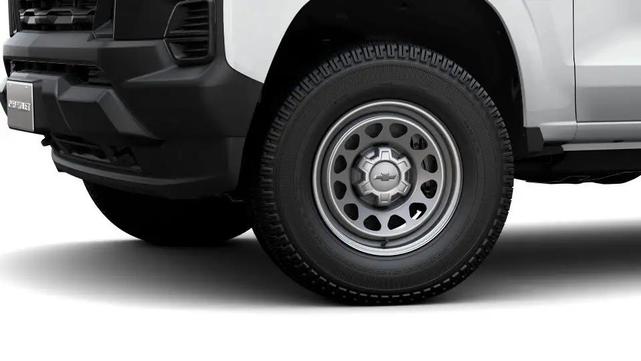Photo of 2026 Summit White Chevrolet Colorado